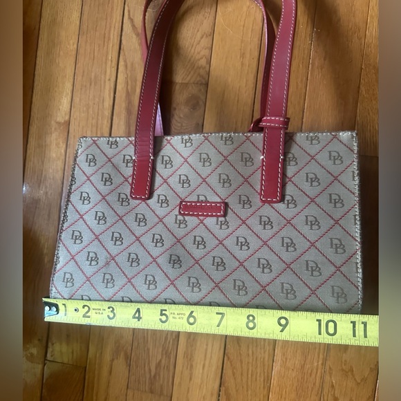 Dooney & Bourke Shoulder Bag Purse Monogram Canvas  W/Leather Trim Handbag - Picture 2 of 11